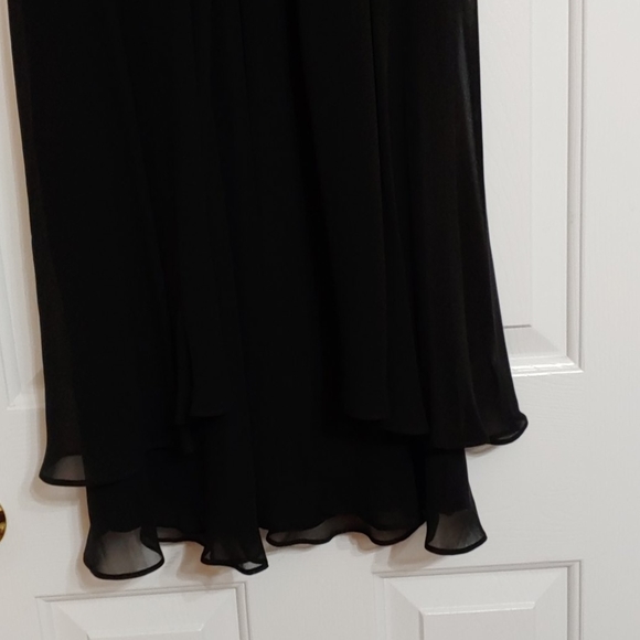 Dress - Picture 2 of 6